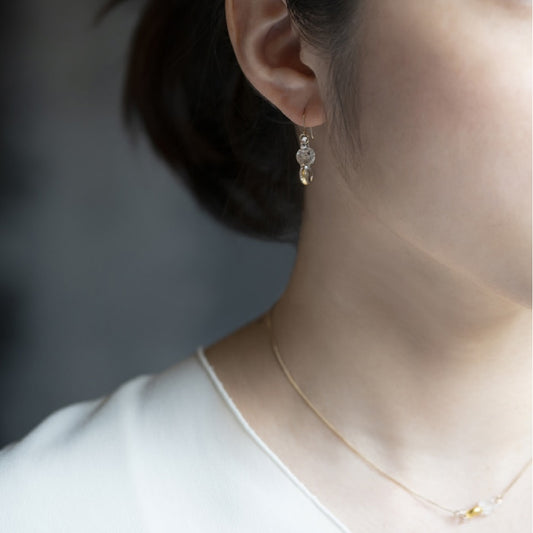 ピアス スパークル K10