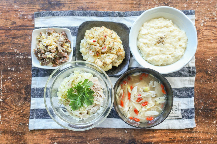 HARIO「ガラスの丼鉢」で一人ごはんも副菜も手軽に。フタごとレンチンして、そのまま食卓へ