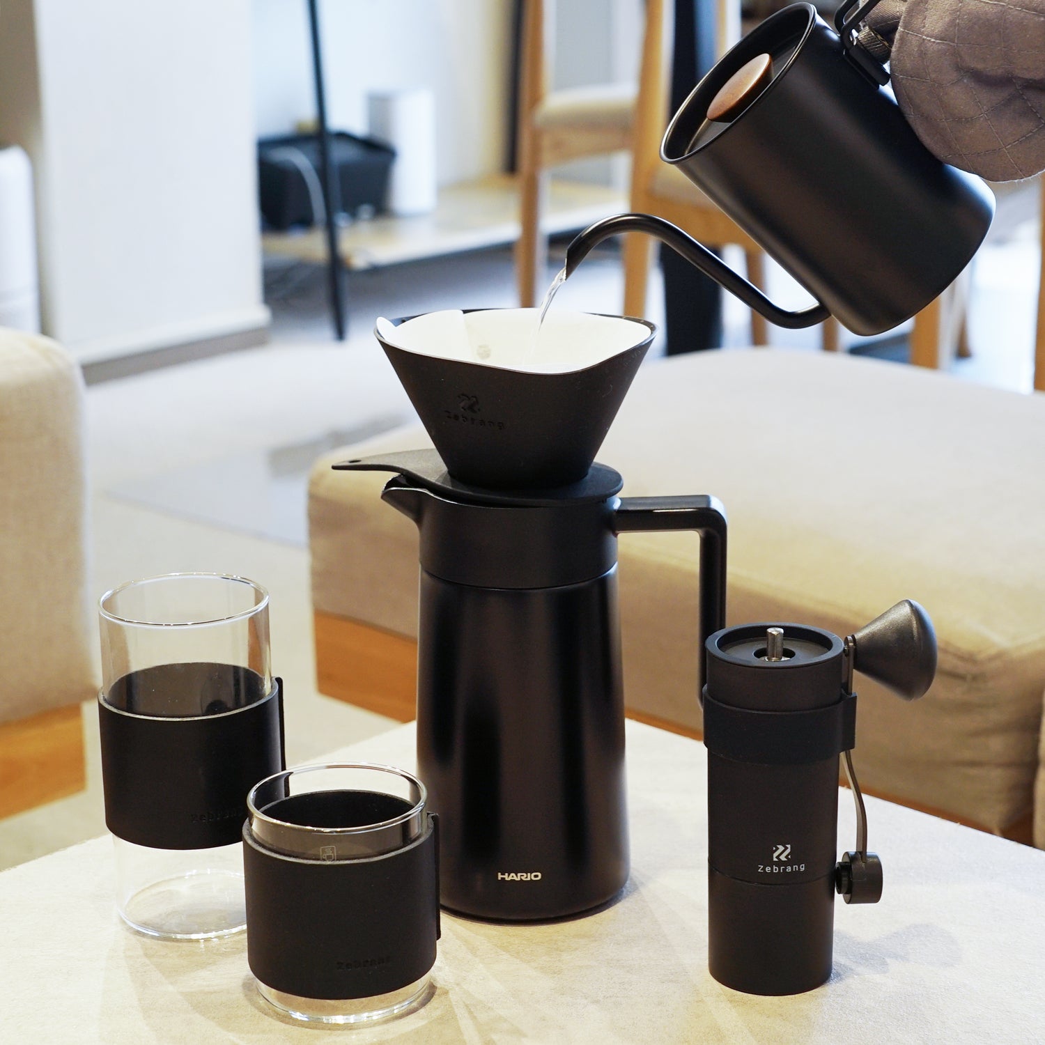 12月中旬～発送】2026年福袋 コーヒーセット02〈ブラック〉 – HARIO