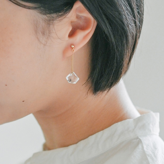 ピアス ダイヤモンド カレット