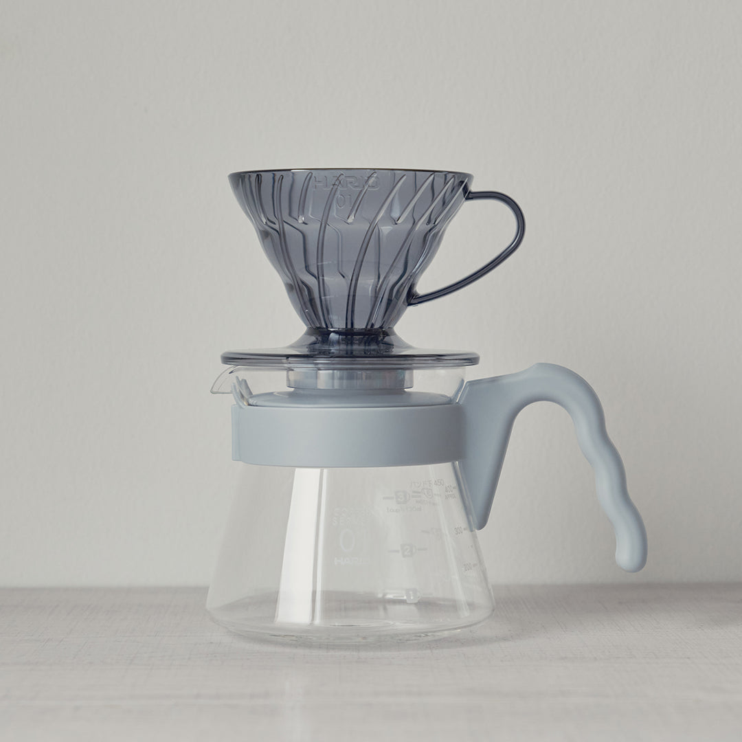 HARIO V60 ハリオコーヒーメーカー 限定色ホワイト　グラス4個付き HARIO V60 ハリオコーヒーメーカー 限定色ホワイト グラス4個付き