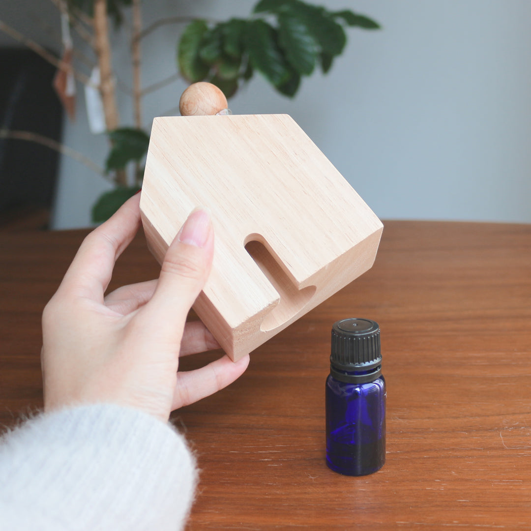 アロマ芳香器 木のお家 –フレグランスディフューザーなら HARIO NETSHOP