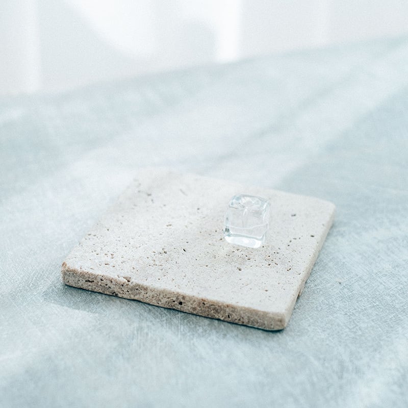 ガラスのお香立て